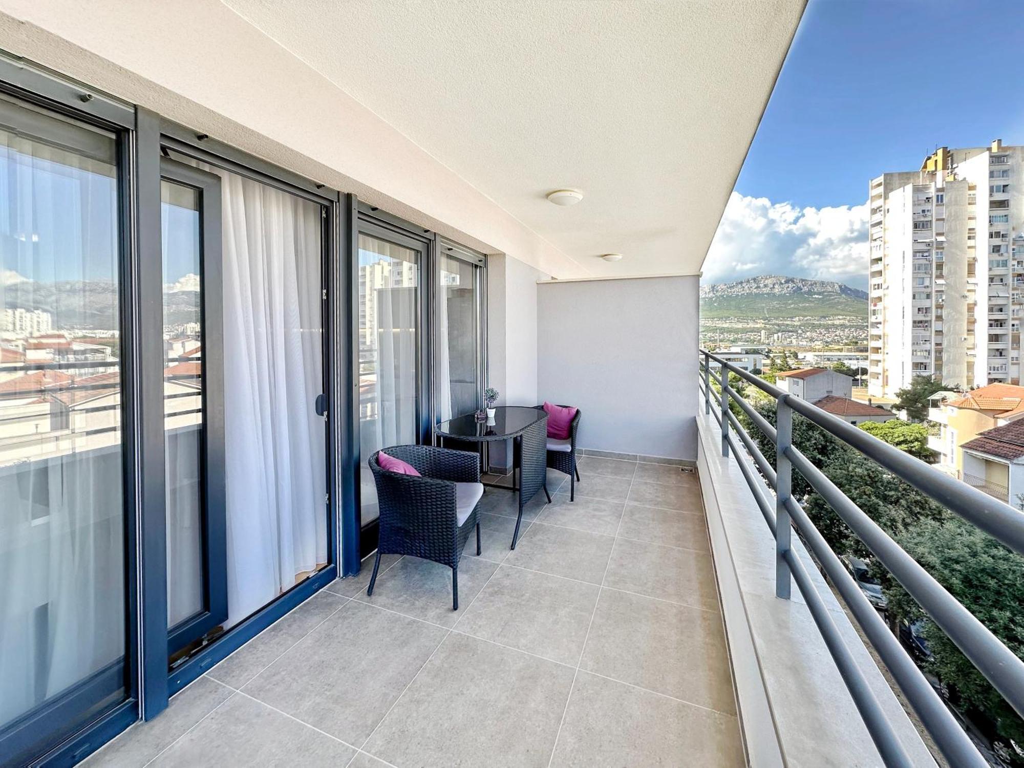 S'Akvarel 4 - Private Garage Apartment Split Luaran gambar