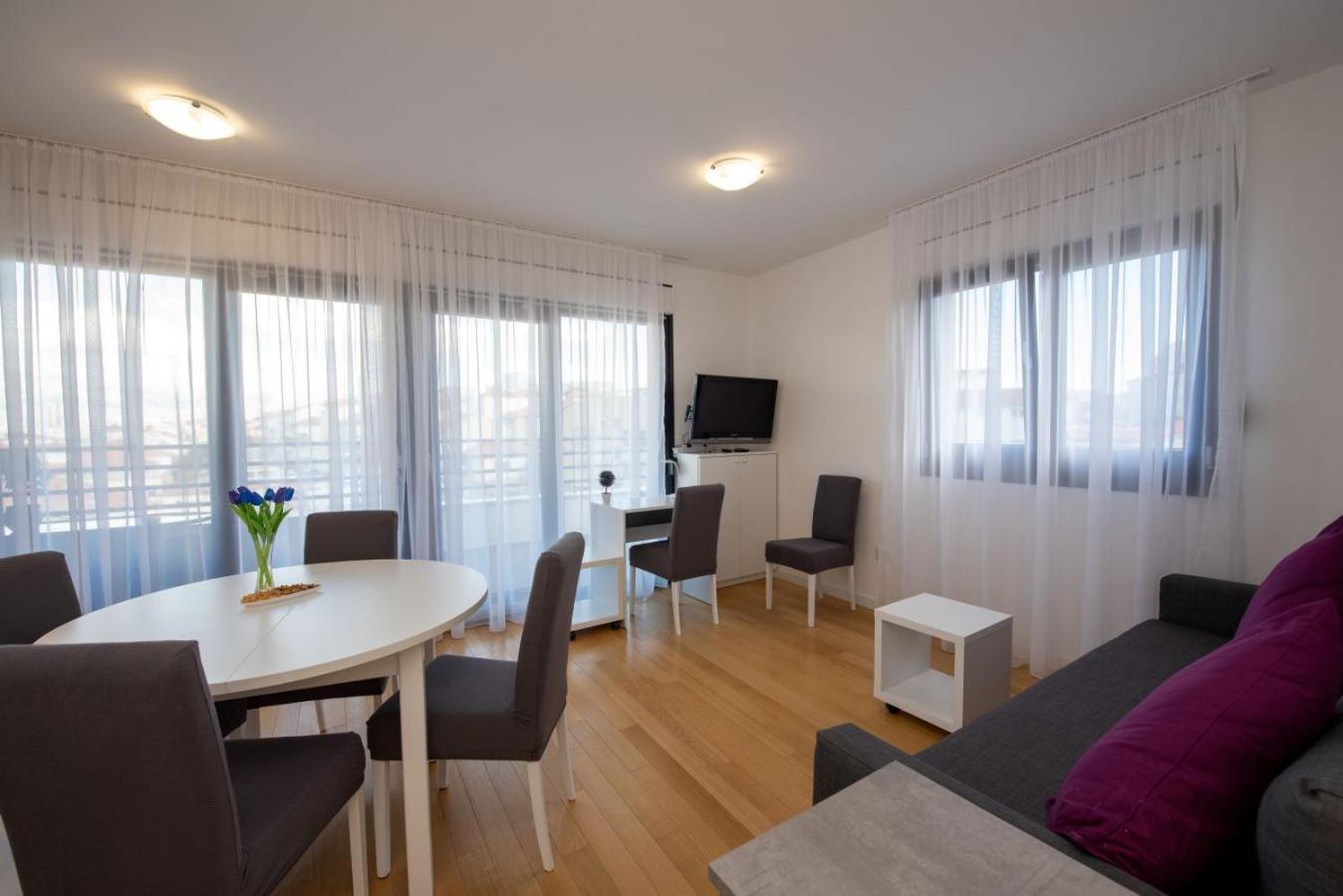 S'Akvarel 4 - Private Garage Apartment Split Luaran gambar